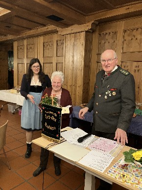 85 Geb Annemarie Ruff